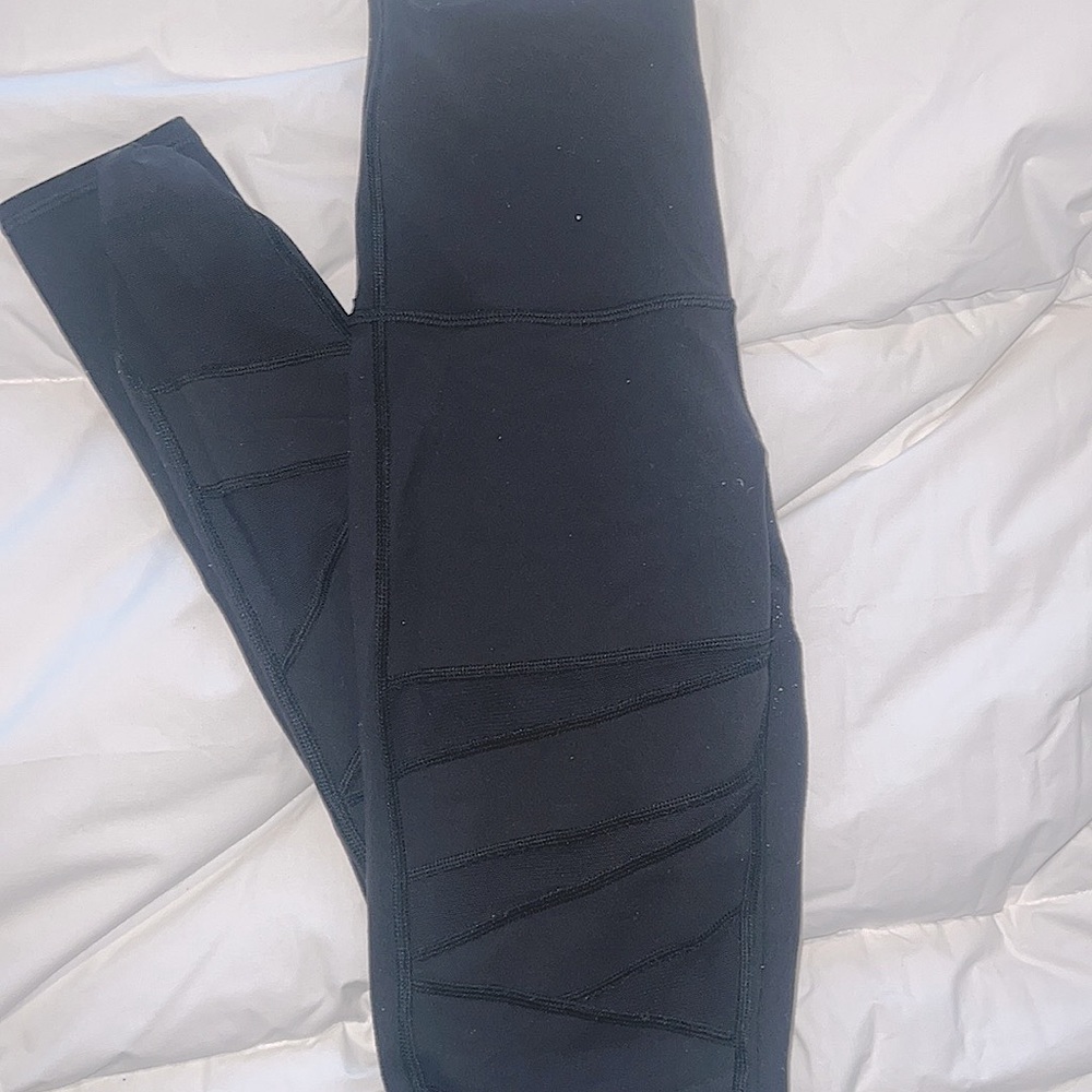 Lululemon mesh detail leggings
